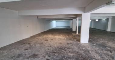 a louer depot de 260m² 