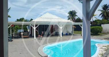 a louer 2500 € - villa meublee t5 + bungalow petit bourg