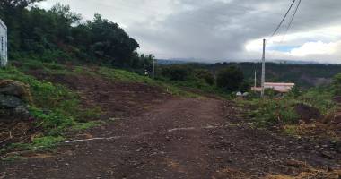 a vendre terrain de 246.60 m2 à la rivière saint louis