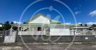 a vendre  maison  petit-bourg  384210 