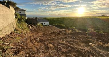 parcelle constructible de 858 m2 avec vue mer & montagne   bas de la bretagne (chemin des crotons)