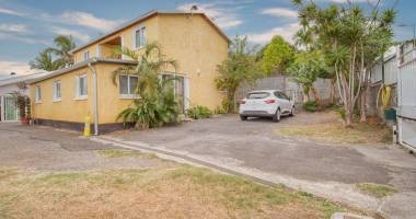 villa f4 à étage, secteur moulin joli - possession
