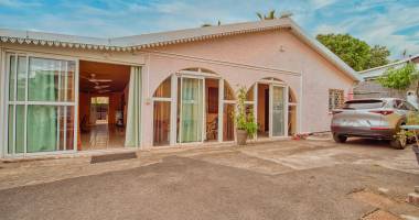 villa de plain-pied 188 m2 sur 600 m2 de terrain   bas de la possession (97419)