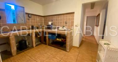 a vendre - maison a amenager de 184 m2 environ - la riviere saint louis - 247 800 € hai