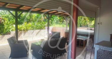 À louer  villa t4 meublee - goyave - 1800 € / mois