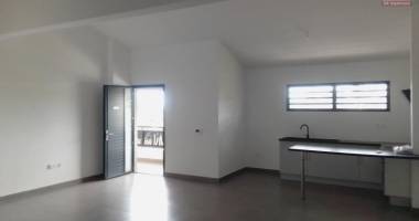 appartement t4 standind saline les hauts