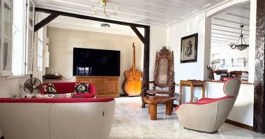 maison saint-denis 4 pièce(s) 140 m2- quartier historique saint denis