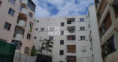 t4 a vendre sur st denis pour investisseurs