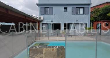 a louer - maison f4 meublee d'environ 89 m2 - saint-louis - 1580.00 €