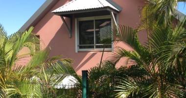  maison t5/6 vue mer bas de pichette, la possession (97419)