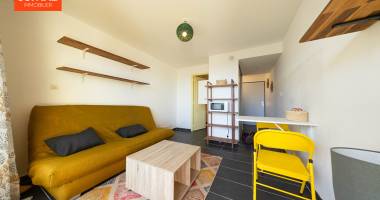 a louer le tampon- 11 ième km - studio meublé  de 25 m²- 639  cc - disponible de suite